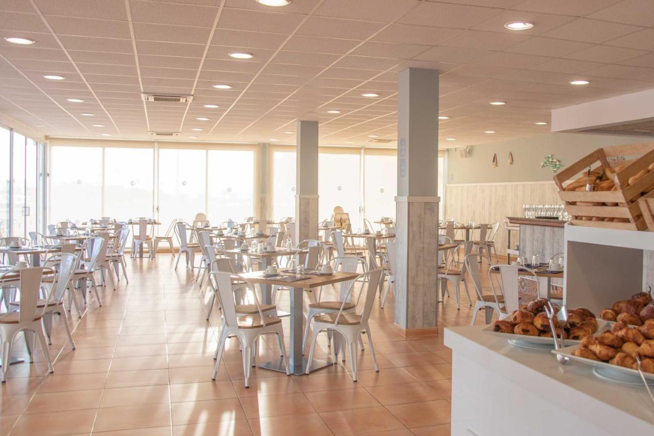 Aparthotel Comitas Isla Del Aire Punta Prima  Zewnętrze zdjęcie