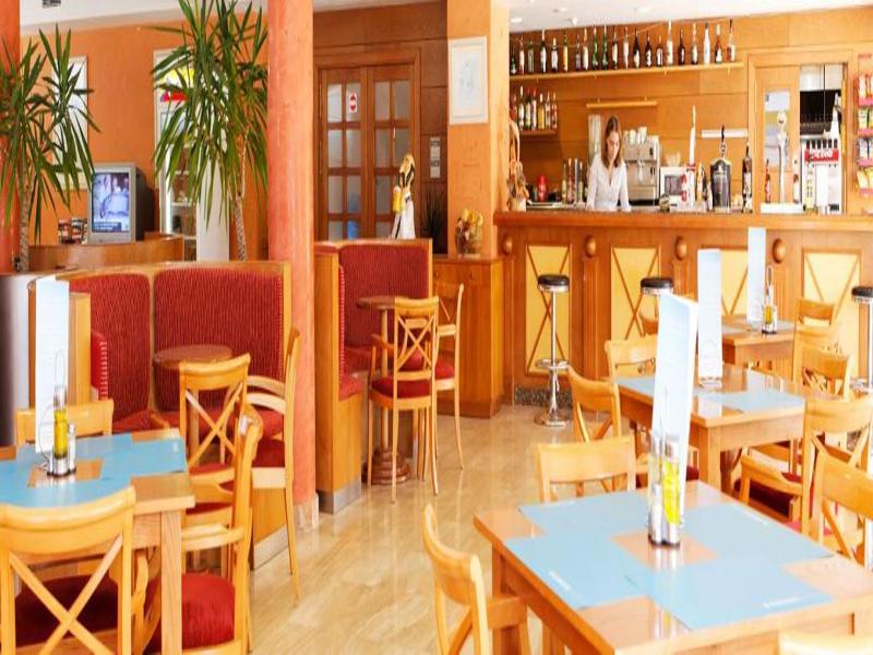 Aparthotel Comitas Isla Del Aire Punta Prima  Zewnętrze zdjęcie