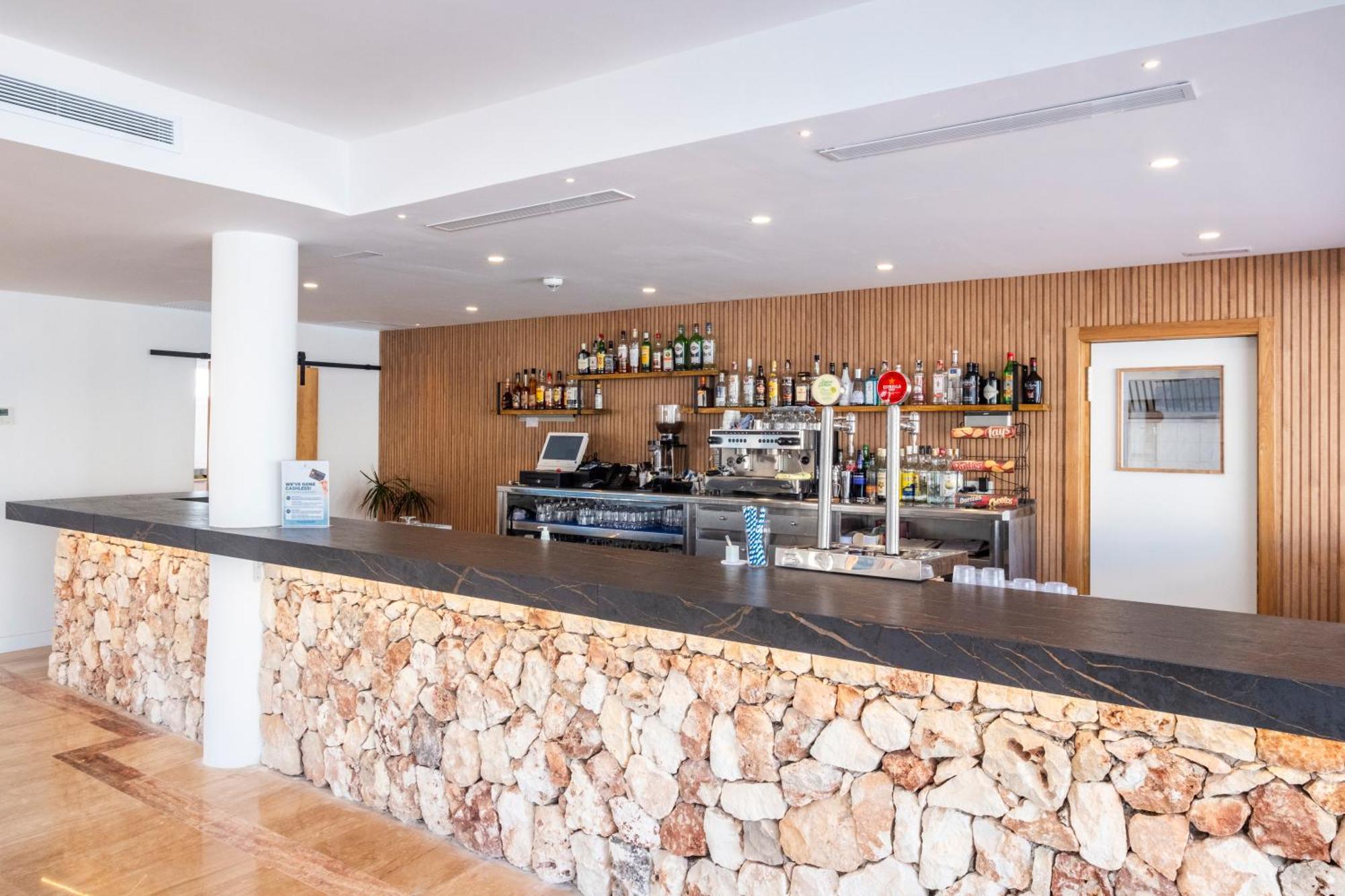 Aparthotel Comitas Isla Del Aire Punta Prima  Zewnętrze zdjęcie
